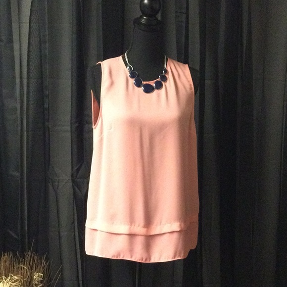 Vince Camuto Tops - 5/$20 Vince Camuto sleeveless blouse